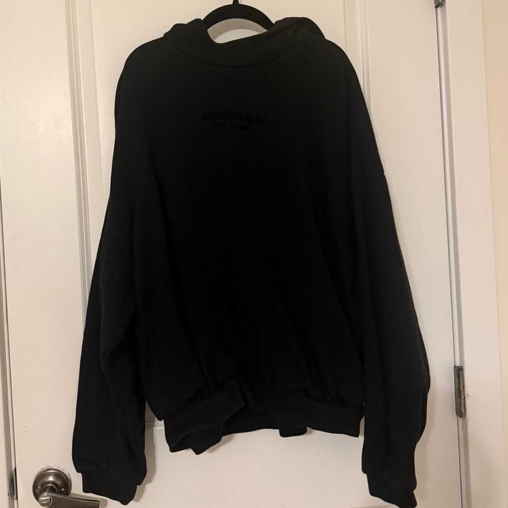 FEAR OF GOD Essentials Hoodie Black